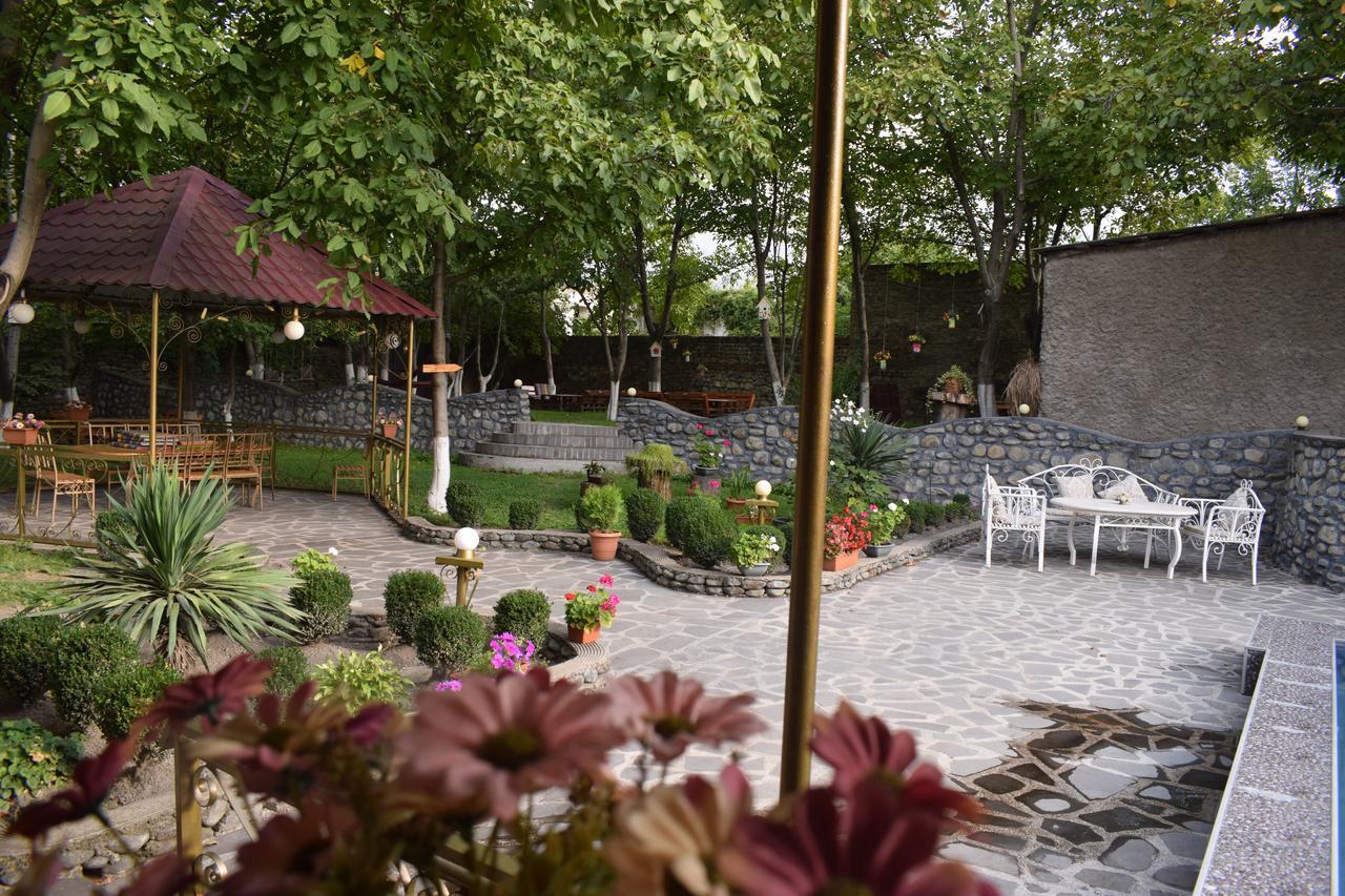 Family Hotel Lago & Wine Cellar Lagodekhi Exterior photo